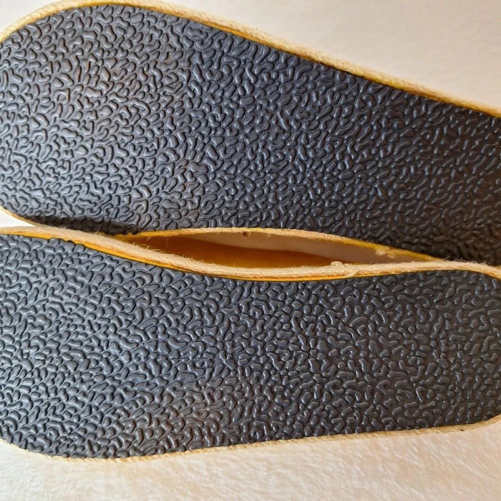 Womens Boutique Unbranded Slip On Espadrilles 42‎ US 11 Mustard Fringe Flower